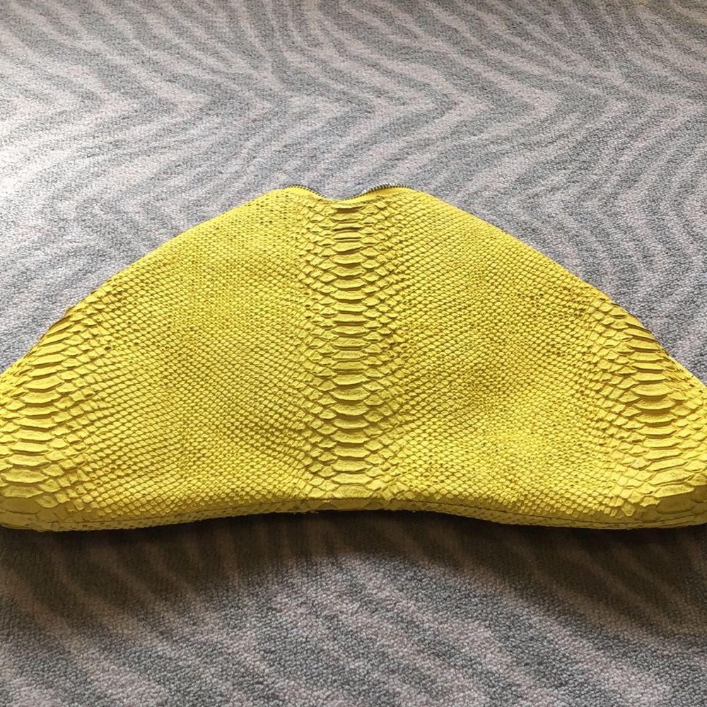 Emily Cho Python Yellow Clutch - Picture 5 of 8